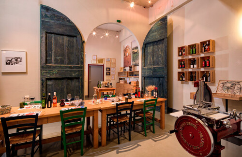 Visit and local products Tasting - Roccafiore winery (Umbria)